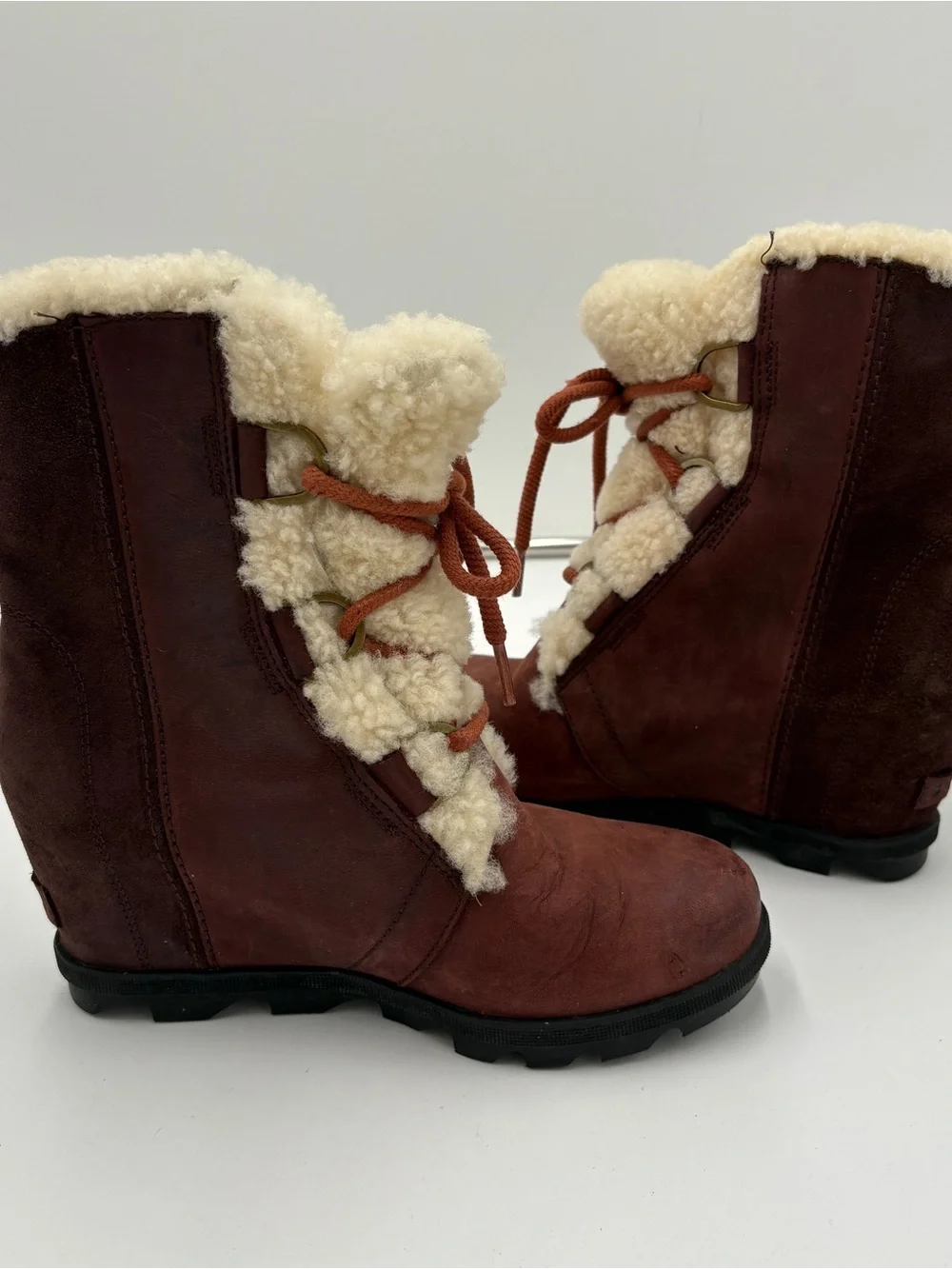 Sorel Joan of Arctic Boot Mid Lamb Shearling Wedge II Waterproof Cattail Sz 7.5